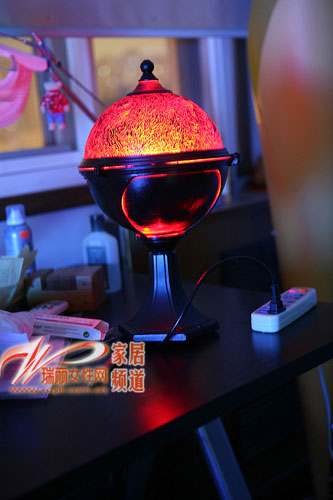 �e���b��o��ҹ����ɫ