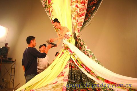 ������������һҹ��ͬ��