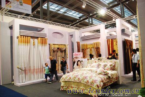 07���ڼҼ�չ֮��(zhu��n)�L(f��ng)�츻�ݸ���