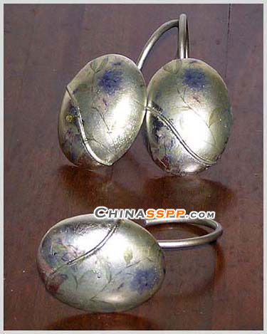 �ͽ��������ϵĕr(sh��)�У�����