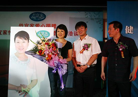 ���˼��®a(ch��n)Ʒ�l(f��)����(hu�� )���P���F��