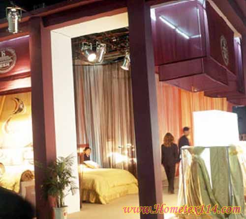 ʥ������(zhu��n)�u(m��i)��չʾ