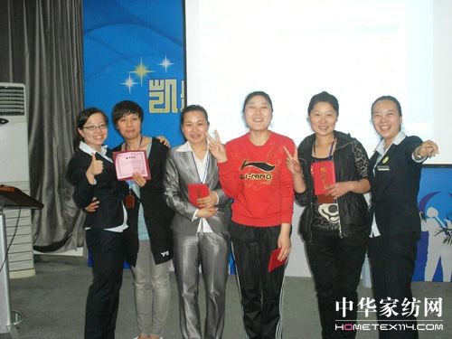 �Pʢ���N(xi��o)�۾�Ӣ��Ӗ�I(y��ng)���A�M(m��n)��Ļ