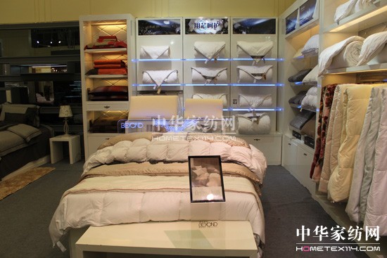 ����2011չ��(hu�� )������и��{�ǈ�(ch��ng)