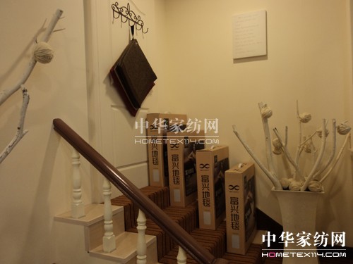 ���d��̺����(zhu��n)�u(m��i)������һ�[