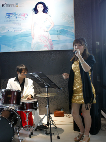 �Pʢ���{�{paisley��׌��(m��ng)���v�w