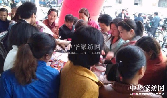 ���(��i)����ӭ��(l��i)�S�����¶���R�_(k��i)