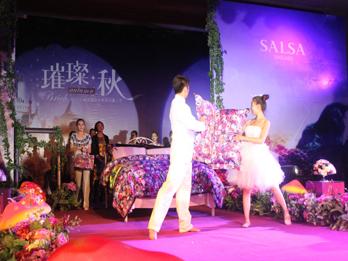 ɯ���Ҽ�2012�ﶬ��Ʒ�l(f��)����(hu�� )�����_(k��i)