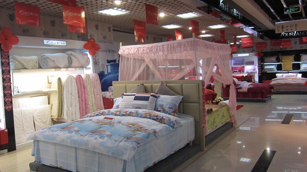 ���m�Ҽ����݌�(zhu��n)�u(m��i)�dʢ�b�ǈ�(ch��ng)