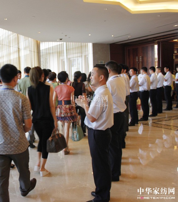 ȫ���������R�ۄPʢ2012�ﶬ��Ʒ�r(sh��)�аl(f��)����(hu�� )