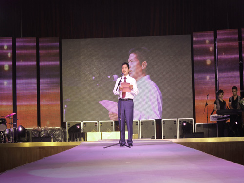 �Pʢ�Ҽ�2012�ﶬ��Ʒ�l(f��)����(hu�� )������Ļ