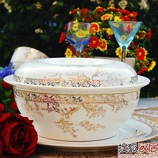 20��С�YŮ犐�(��i)�ļҾ���Ʒ���p(��)