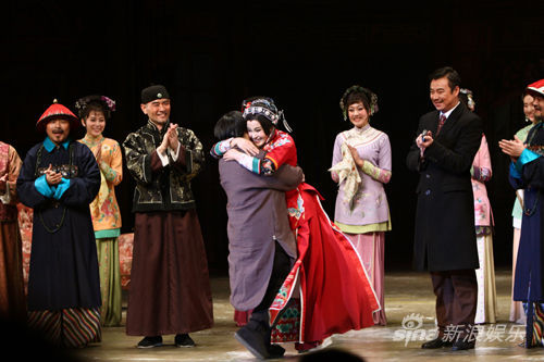 ���ԑc"�L(f��ng)�A�^��"�ؾ�����Ӣ����(ch��ng)