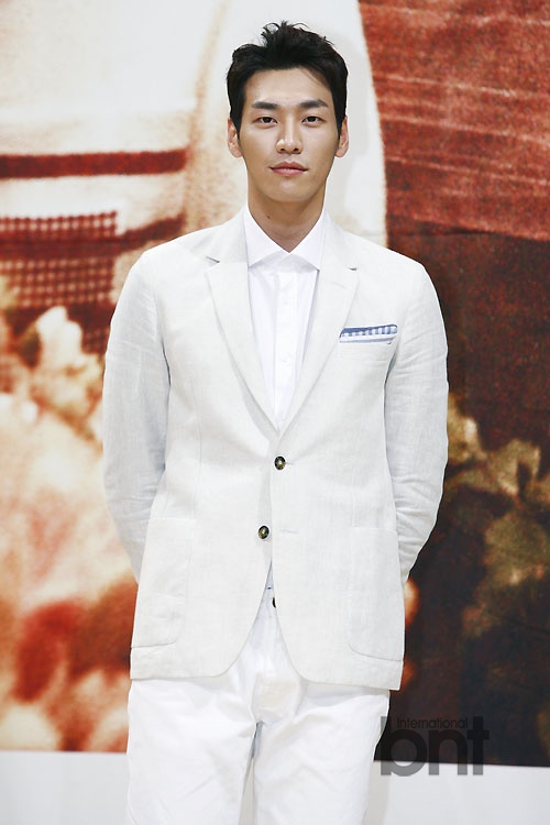 �����������ȳ�ϯ�����������ܡ��l(f��)����(hu�� )