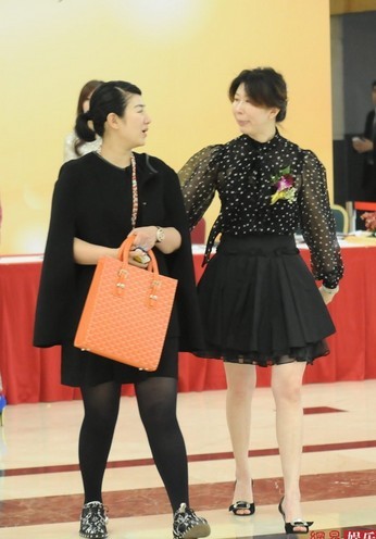 �S�ȬF���Ƶ�¶������