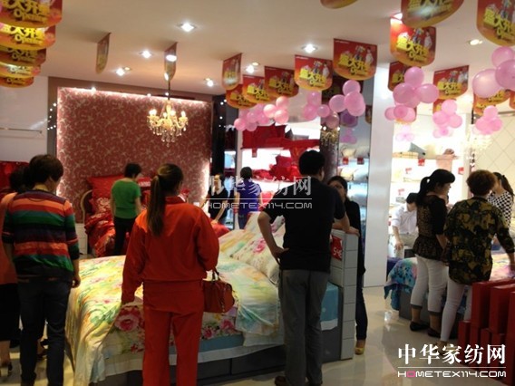 �{�����ݵ؅^��18�Ҍ�(zhu��n)�u(m��i)��ʢ���_(k��i)�I(y��)