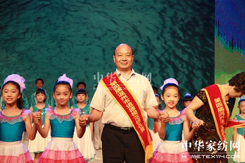 ʢ����L(ch��ng)���Ͻ̫@�С�����ģ����������