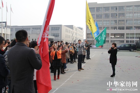 ���z�Ҽ�������Ȥζ�\��(d��ng)��(hu�� )�A�M(m��n)��Ļ