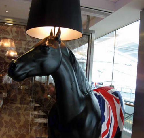 ӭ�R��͹ń�(chu��ng  )���R��