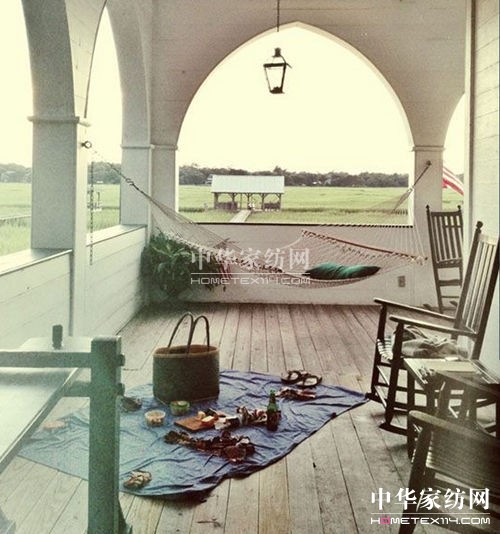 �������������������{