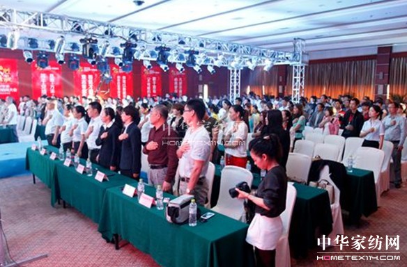 2014�����Ҽ���(j��ng)�N(xi��o)�̴��(hu�� )��ӆ؛��(hu�� )�A�M(m��n)�ɹ�