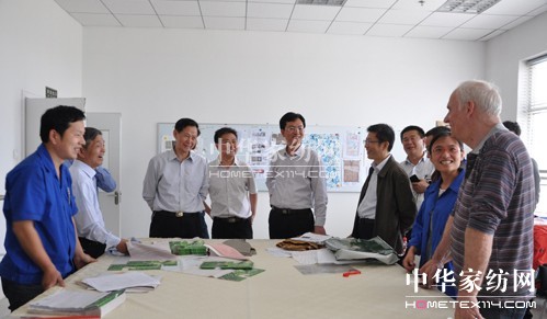 �м�(li��n)���Ї����B(t��i)�����дٕ�(hu�� )չ(li��n)���{��