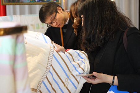 ���R���Ҽ�2015s/s��Ʒ�l(f��)����(hu�� )�A�M(m��n)��Ļ