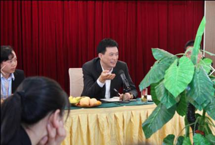 ���ˍu�Ҽ�2015������Ʒ�b�p��(hu�� )�߽�(j��ng)�N(xi��o)����Մ��(hu�� )�A�M(m��n)�Y����