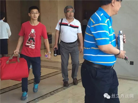 �z�����������ΘI(y��)���ɞ��ِΨһ��Ʒٝ����