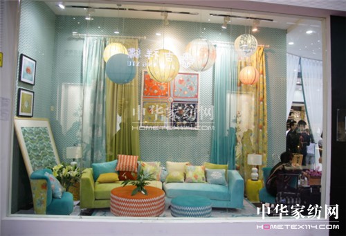 ���ڼҼ���ˇ�߼Ҿ��b�չ���L(f��ng)�в�ˇ���]