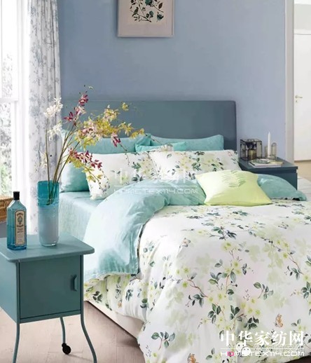 Ů�����@�ӟ��ɵ����z���D��zS+��Ů�����(l��i)��