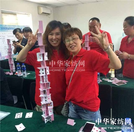 ������ؾ�Ӣ�R������ϵ�＾�l(f��)չ��