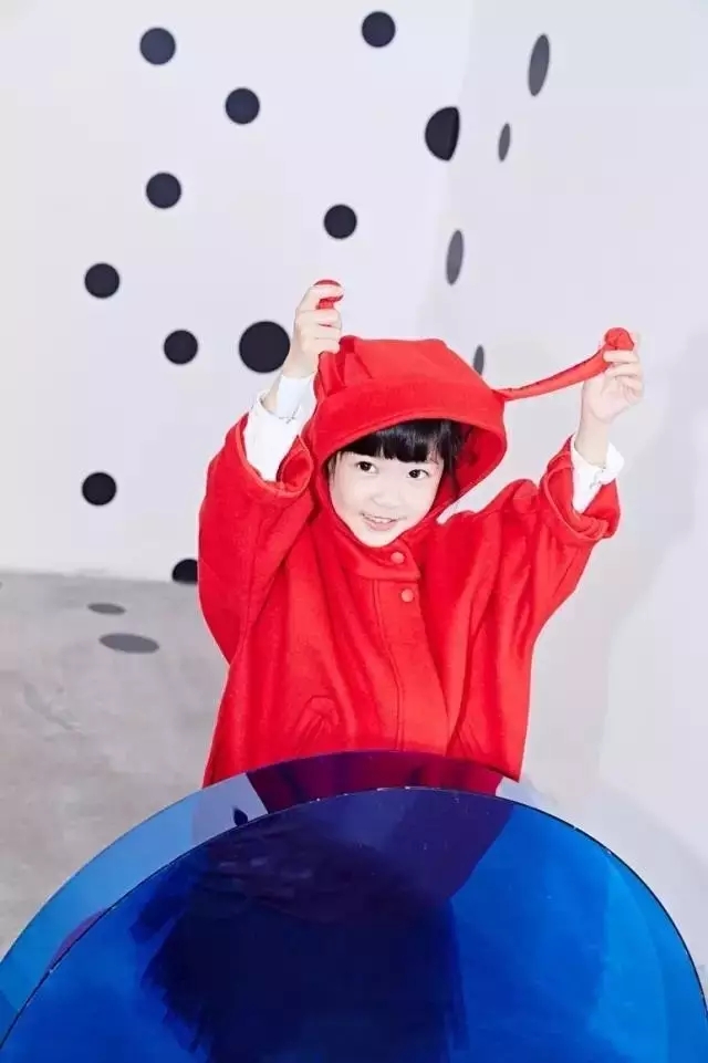 �r(sh��)���OӋ���R��FASHIONSHOWCASE���z����(hu�� )�ɞ麼�ݕr(sh��)��ƽ�_