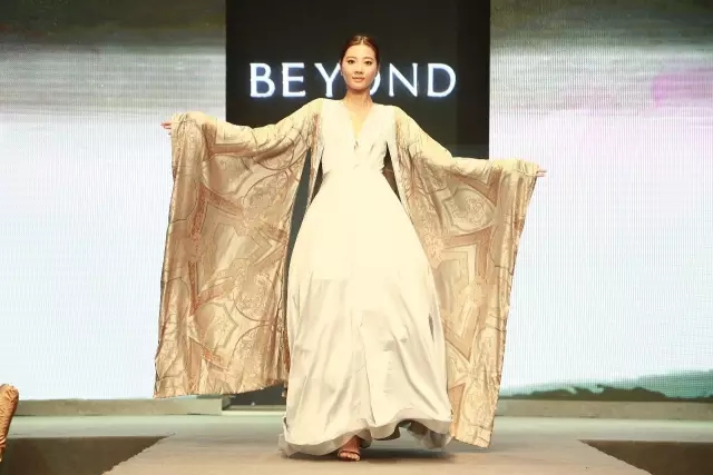 ����Ҽ������_����2017���Ķ�؛��(hu�� )�A�M(m��n)��Ļ