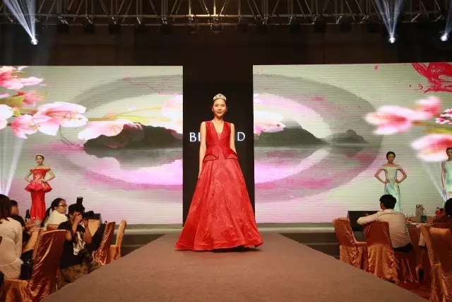 ����Ҽ������_����2017���Ķ�؛��(hu�� )�A�M(m��n)��Ļ