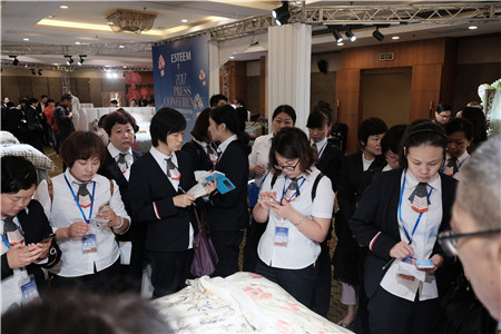 ��Ԓ(hu��)���졪����ESTEEM��ͥ�Ҽ�2017�괺����Ʒ�l(f��)����(hu�� )���A�M(m��n)��Ļ