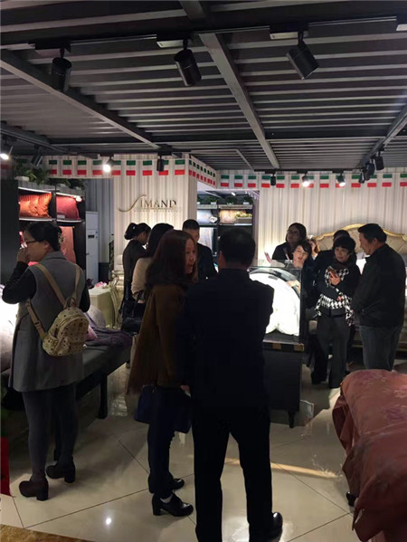 �����Pʢ�Ҽ������҈@�Ҿ����^��һվʽ�w��^ʢ���_(k��i)Ļ