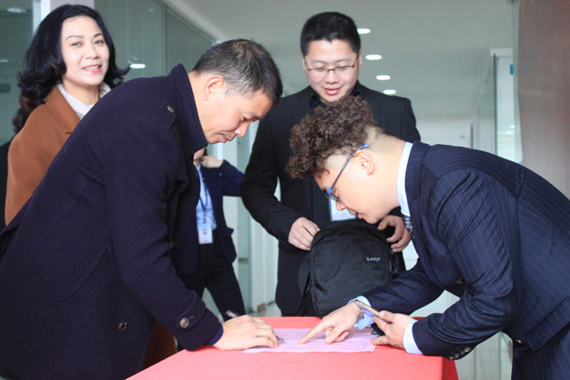 ������һ������δ��(l��i)������ӛ�Pʢ�Ҽ�2017���һ���ȴ�͑�(h��)��(hu�� )�h�A�M(m��n)��Ļ��