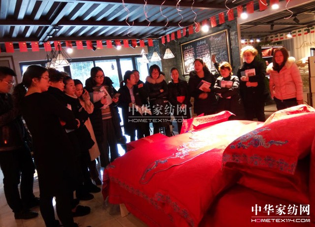 �Pʢ�Ҽ�2017������Ʒȫ��Ѳ����Ӗ��(hu�� )����һվ�ڽ�����ʽ���_(k��i)�Ļ��