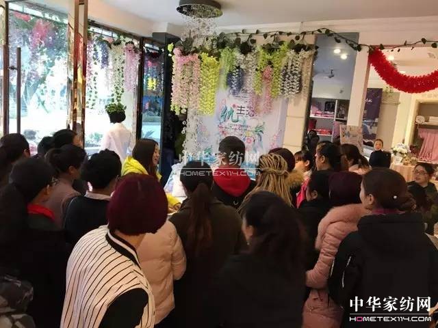 �Pʢ�Ҽ�����������Ӣ�R����ɽ�������@��������