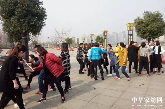 �Pʢ�Ҽ�����Ӣ���������f��Փ�������l(shu��)��Ӣ����