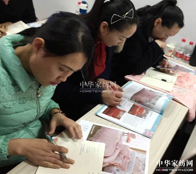 �Pʢ�Ҽ�����Ӣ�Ƽ��S�����(m��ng)��Ⱥ�t����־�ڎp����