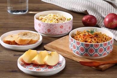 ����һ���ߵ��������������Ϻ���Ʒ�Ҿ�չ���ؕ��N(xi��o)��؛