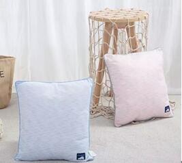 ���ձ؂������M�ڵ������Ϻ����H��Ʒ�Ҿ�չ��