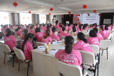 ˮ�ǼҼ�����ʲô�B��(j��ng)�N(xi��o)�̵ĺ��Ӷ��ԡ�ˮ�ǡ���(l��i)������