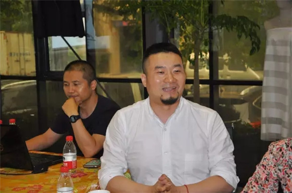 �����Ҽ��f(xi��)��(hu�� )���L(f��ng)��һ���� ��؛�M(m��n)�M(m��n)