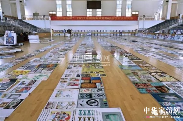 �ư���һ��(ch��ng)ɫˇ�p�^�Į�(hu��)�������ں�������չ�_(k��i)����