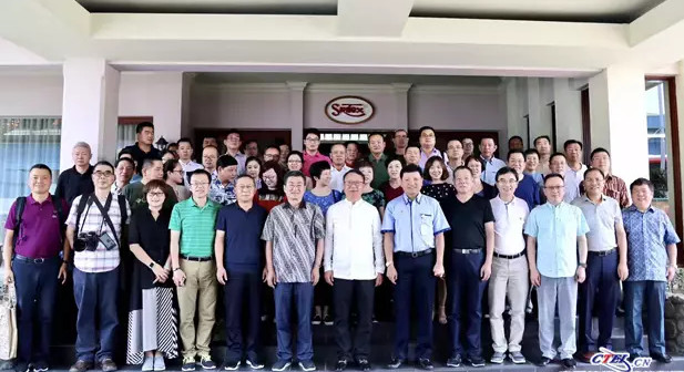 �O�����ʈF����ӡ�ᮔ����I(y��)��չ�����H�������A(y��ng)֮·