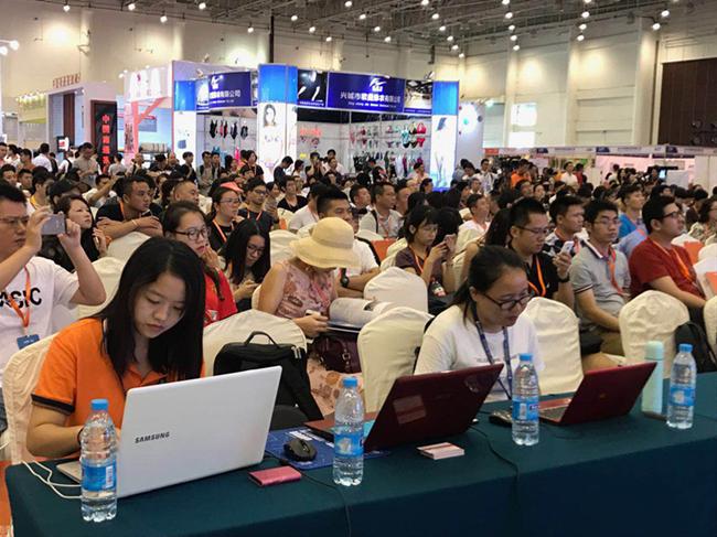 �O�ߺ�l(f��)�����ļҼ����{�����Ј�(ch��ng)���u(m��i)�������P(gu��n)ע����