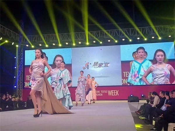 �r(sh��)�����I(l��ng)������2017�ɶ��Ҽ���•�ɶ��r(sh��)�b�������ݾ��ʆ�Ļ